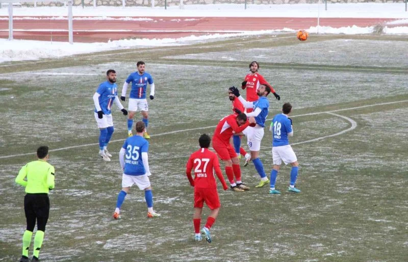 TFF 3. Lig: Karaman Belediyespor: 0 - Çatalcaspor: 2
