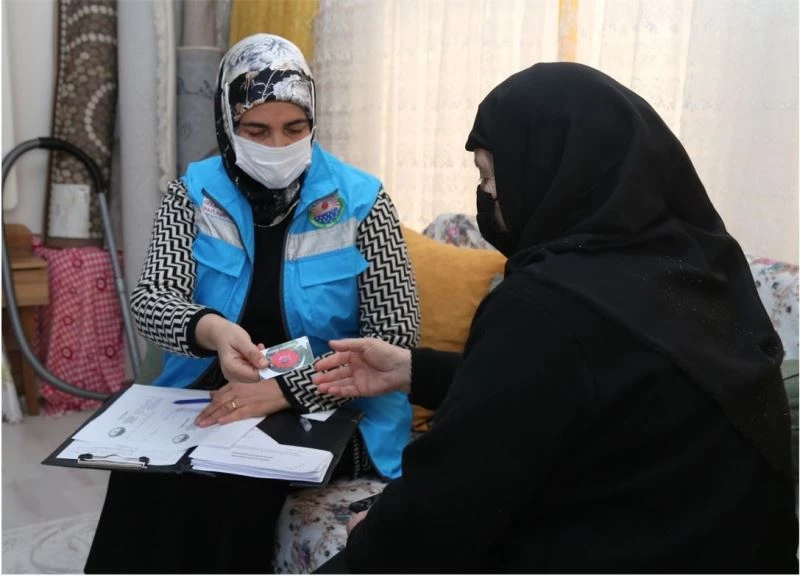 Gölbaşı Belediyesi, Hilal Kart ile kalplere dokunuyor
