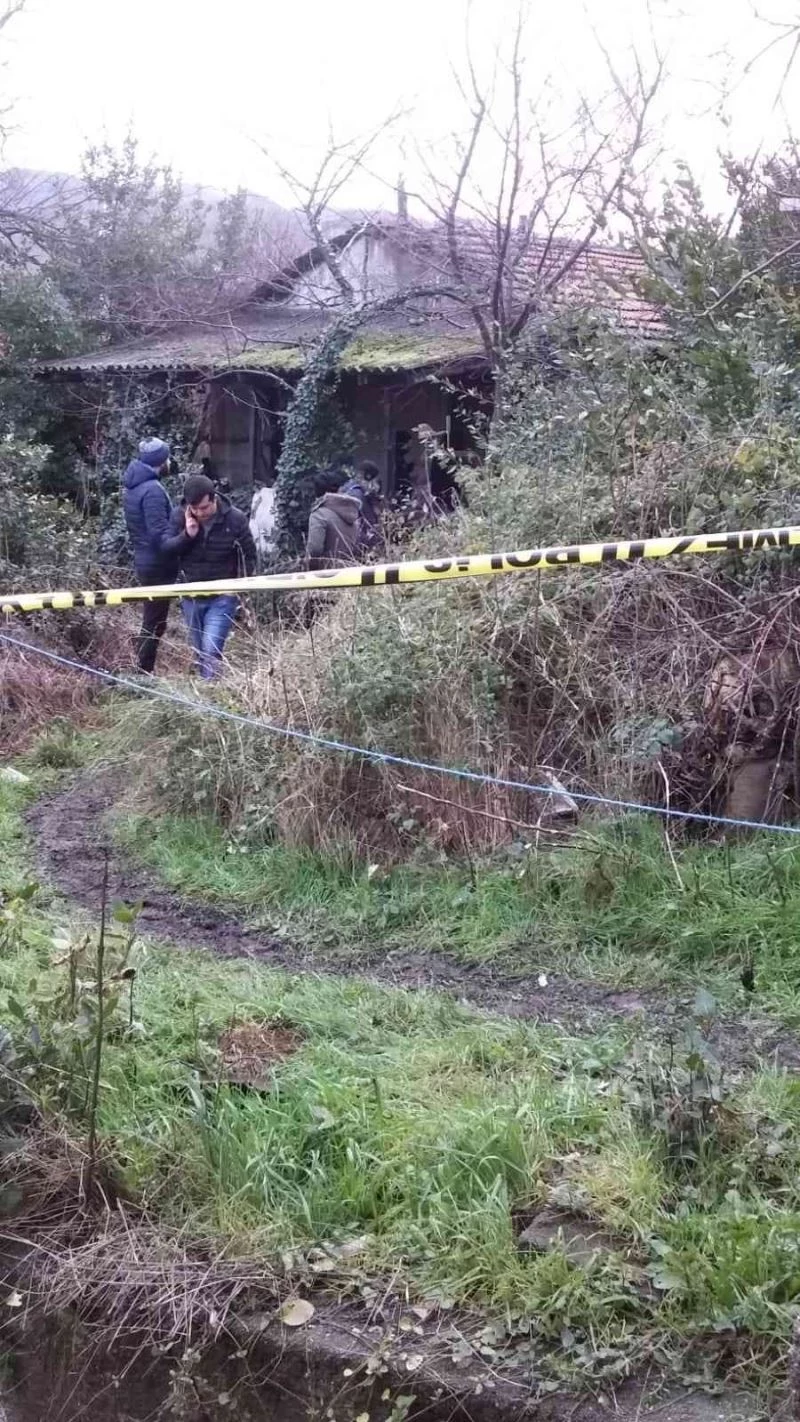 95 yaşındaki adam evinin banyosunda ölü bulundu
