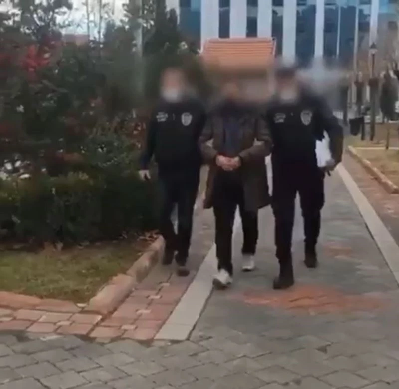 Eşi yanık tedavisi gören adamı 100 bin lira dolandırmıştı, yakalandı
