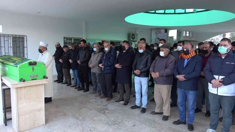 Marmaris’te kendini yakan kömürcü defnedildi
