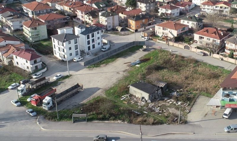 Adapazarı’nda seçim taahhütleri arasında yer alan projeler hayata geçiriliyor
