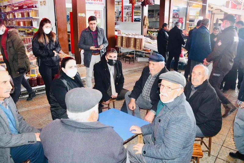 Kaymakam Demir, esnaflarla bir araya geldi
