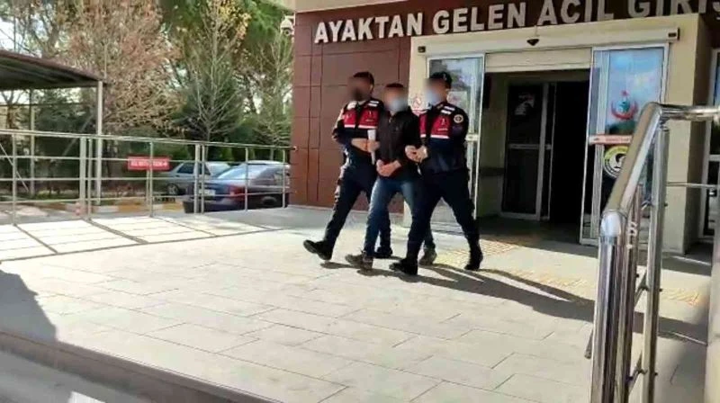 Çılgın aşık,  kız arkadaşının babasına ait samanlığı ateşe verdi
