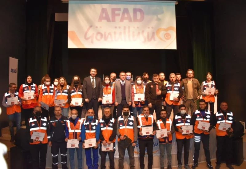 Niğde’de bin 803 AFAD gönüllüsüne kimlik verildi
