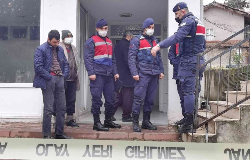 Cami tuvaletine girdi, hayatını kaybetti
