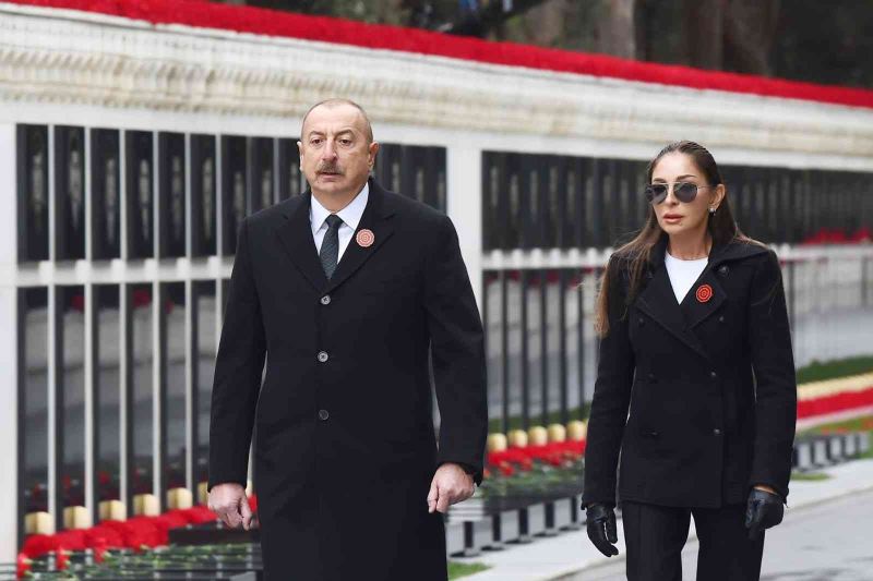 Azerbaycan’da 20 Ocak katliamının kurbanları anıldı
