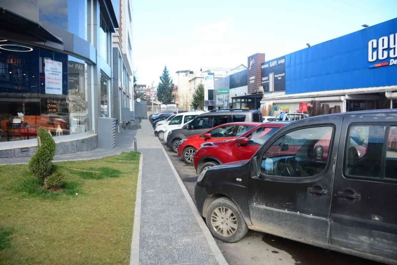 Günlerce yer işgal ediyorlar
