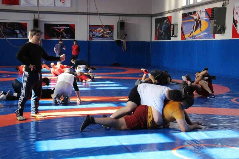 U23 Serbest Güreş Milli Takımı’nın hedefi Avrupa’da ilk 3
