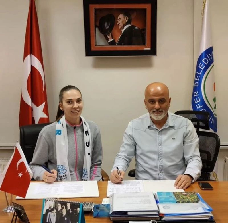 Rus pasör çaprazı Nilüfer Belediyespor’da
