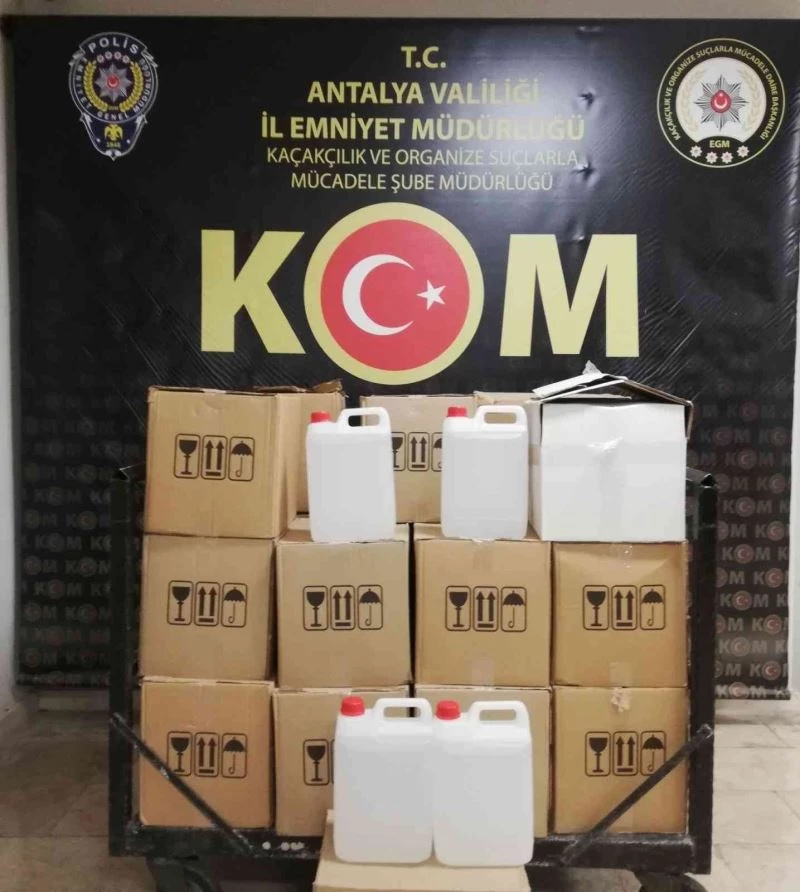 Antalya’da 635 litre sahte alkol ele geçirildi: 8 gözaltı
