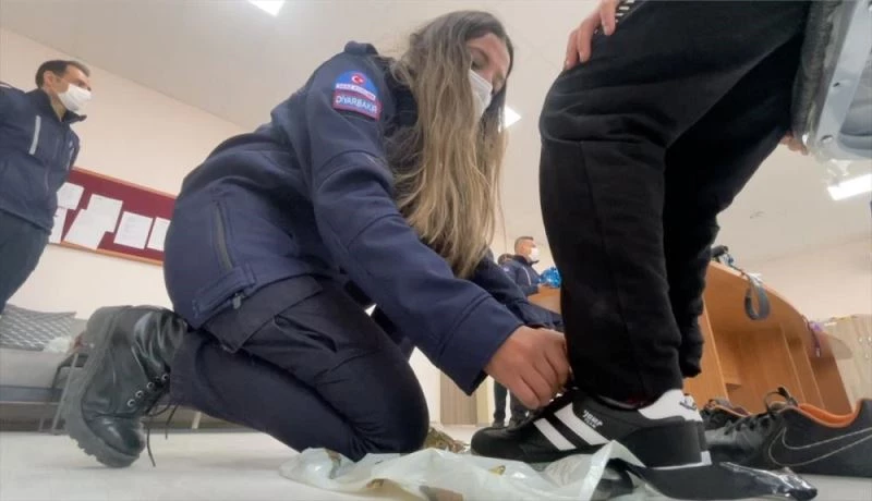 İnfaz koruma memurlarından ihtiyaç sahibi öğrencilere 