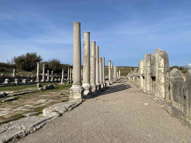 Perge Antik Kenti’nin ziyaretçi sayısı 2021 yılında yüzde yüz arttı
