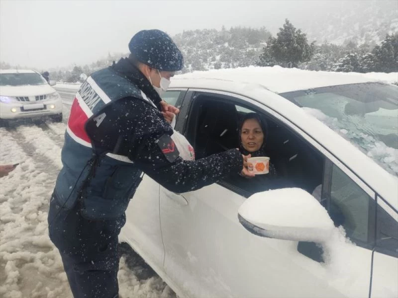 GÜNCELLEME - Seydişehir-Antalya kara yolu trafiğe kapatıldı