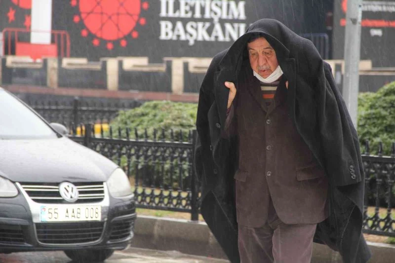 Samsun soğuk ve yağışlı havanın etkisine girdi
