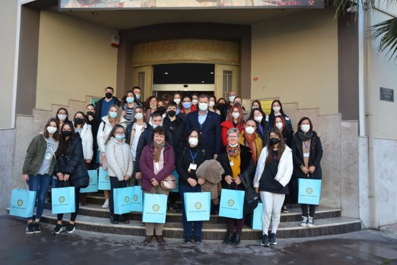 Erasmus öğrencileri Manisa Ticaret Borsasının misafiri oldu
