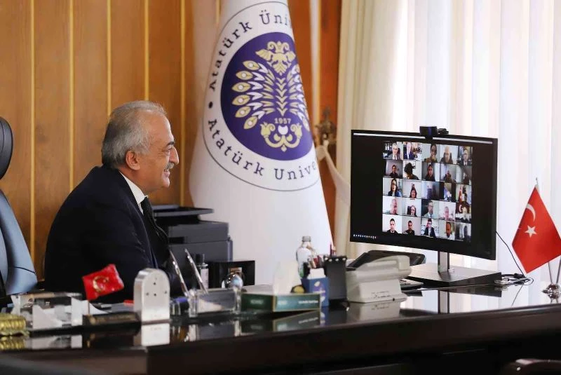 Rektör Çomaklı, DAKAF 2022 paydaşlarıyla bir araya geldi
