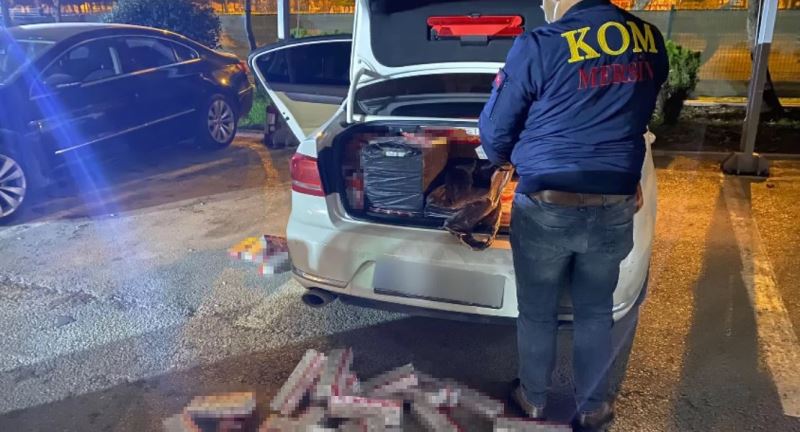 Mersin’de bir otomobilde 4 bin 530 paket kaçak sigara ele geçirildi
