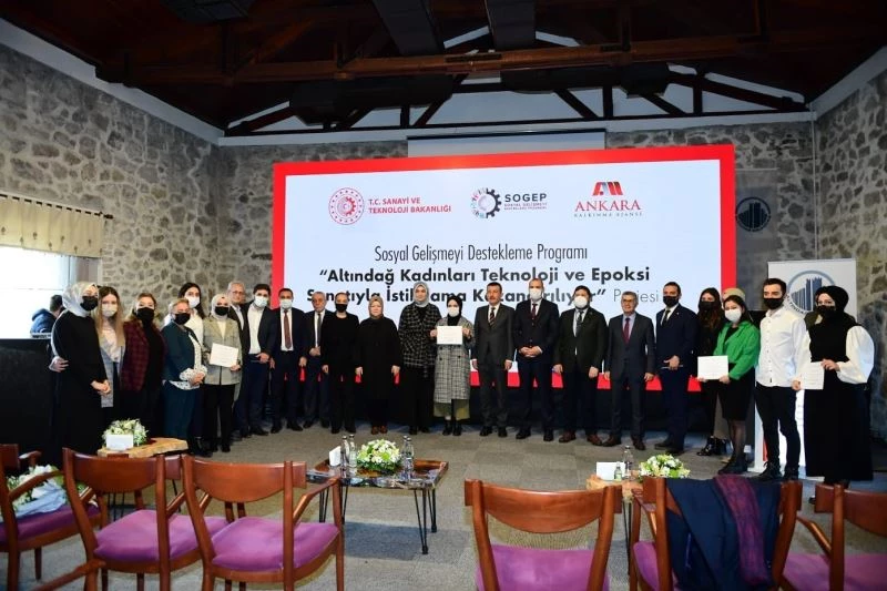 Altındağlı 240 kadın, epoksi sanatıyla istihdama kazandırıldı

