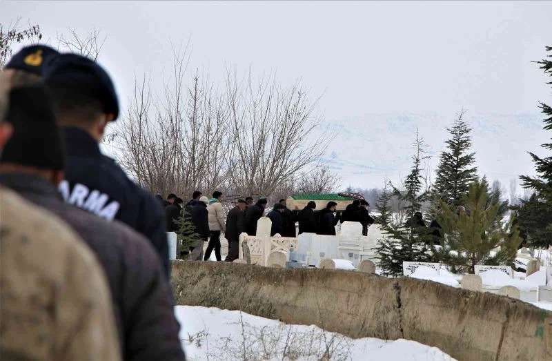 Jandarmayla yaşadığı ’bayram harçlığı’ diyaloğuyla gönüllere taht kurmuştu, acı haberi geldi
