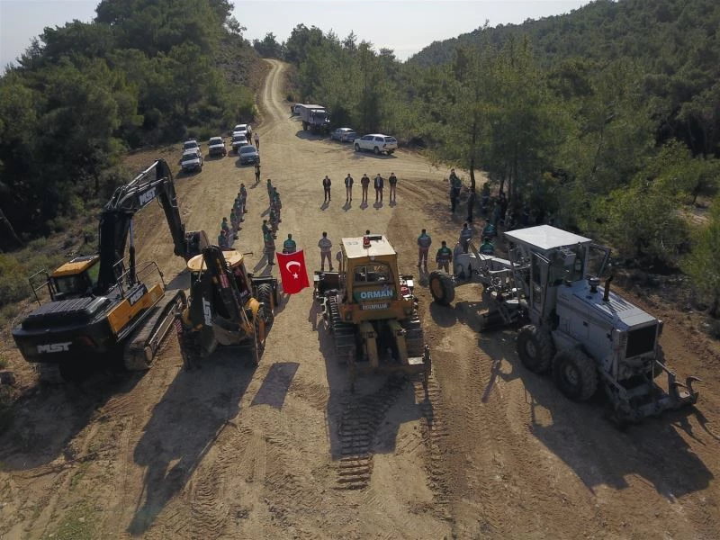 Mersin, iş makineleri çalışma performansında yine birinci oldu
