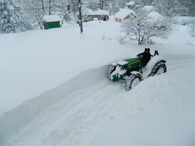 Boyuna yaklaşan karın içinde kayboldu
