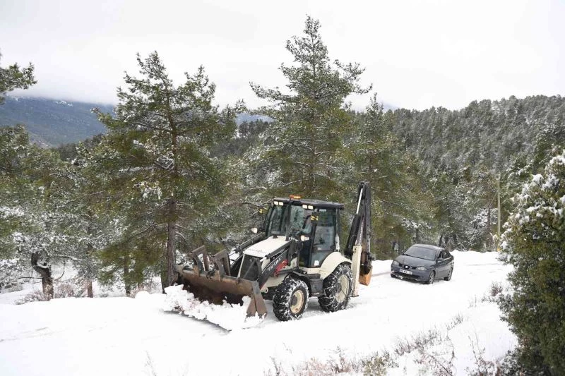 Konyaaltı yaylarında ‘kar’ seferberliği
