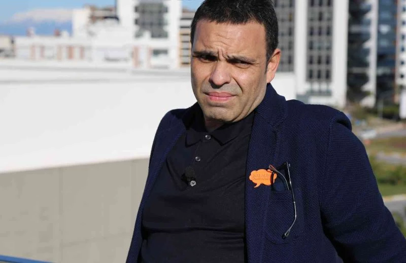 Ünlü şovmen Karacan, Defne Joy Foster’ın FETÖ kurbanı olduğunu iddia etti
