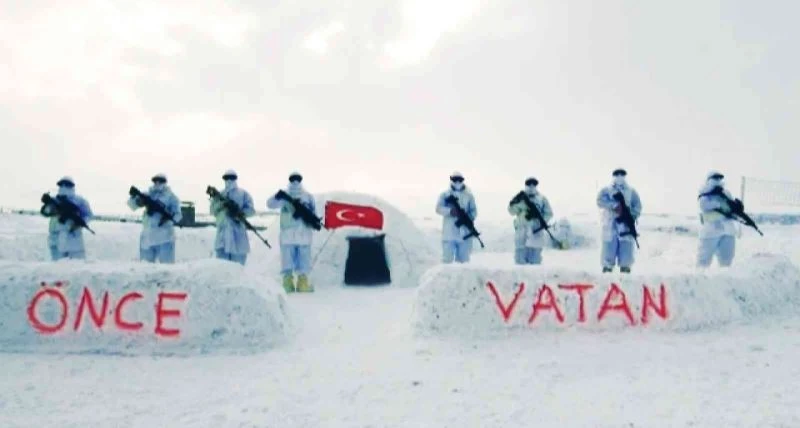 Jandarmadan dondurucu soğukta dosta güven düşmana korku mesajı
