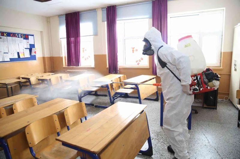 Okullarda kapsamlı dezenfeksiyon çalışması

