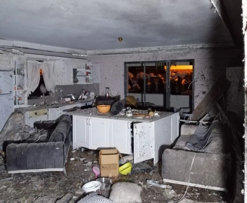 Kalorifer kazanı büyük gürültüyle patladı: 2 yaralı
