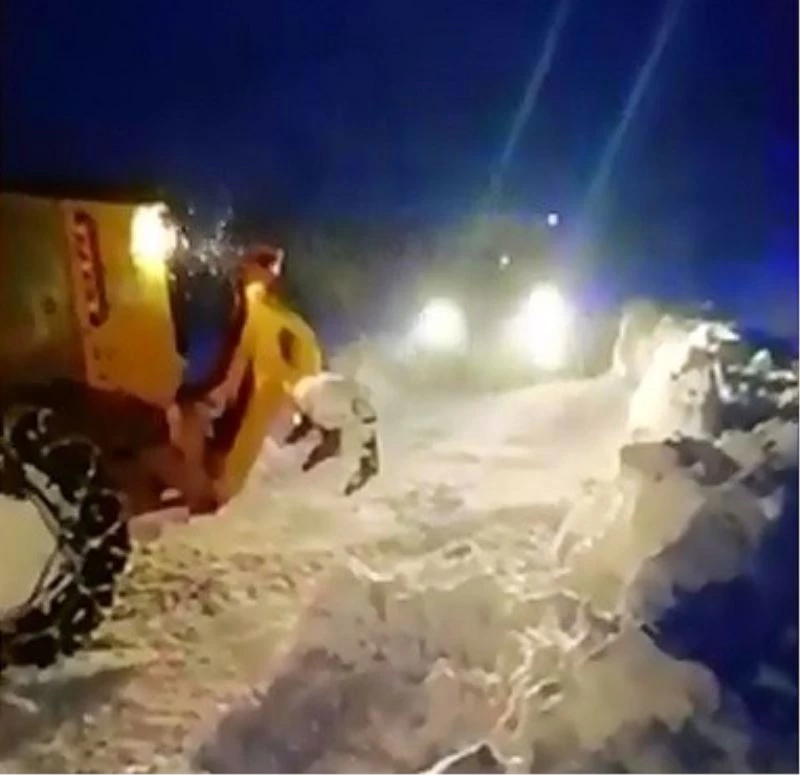 Yollar kapandı, ekipler hastalanan 85 yaşındaki vatandaş için seferber oldu
