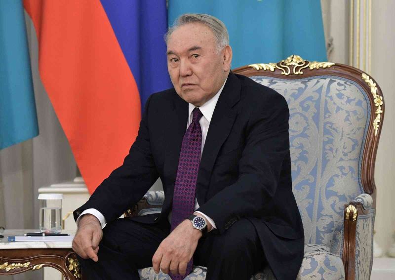 Kazakistan Senatosu, Nazarbayev’in 