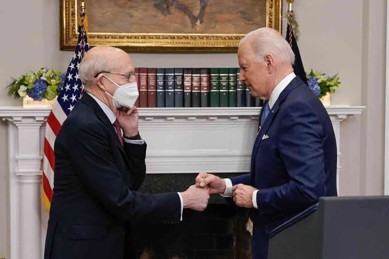 Biden’ın yeni Yüksek Mahkeme yargıcı adayı siyahi bir kadın olacak
