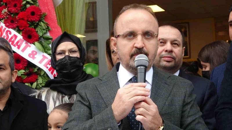 AK Parti’li Turan: “Amerika’nın dev yatırım bankası JP Morgan, Türkiye’nin notunu nötrden, arttır bölümüne yükseltti”
