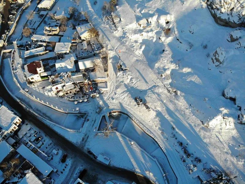 5 bin yıllık tarihi Sille Mahallesinden kartpostallık görüntüler
