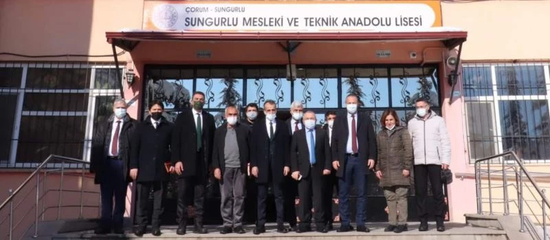 İl müdürü Kodek Sungurlu’da incelemelerde bulundu
