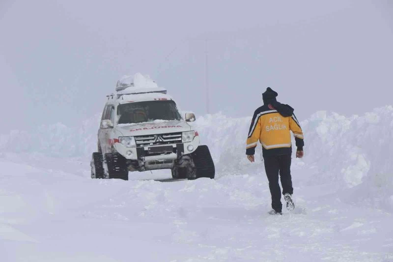 Çayırlı’da 2 kişi karbonmonoksit gazından zehirlendi

