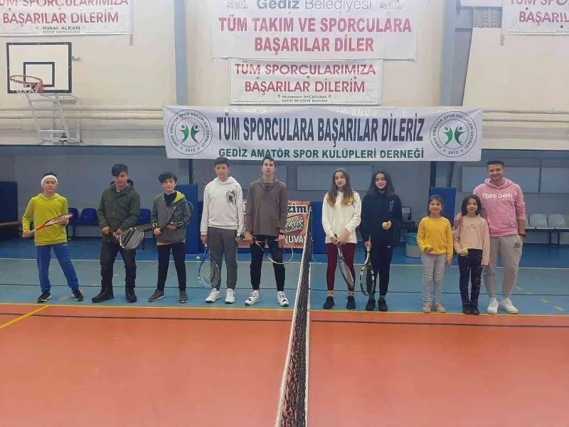 Gedizli şehitler anısına spor turnuvaları düzenlendi
