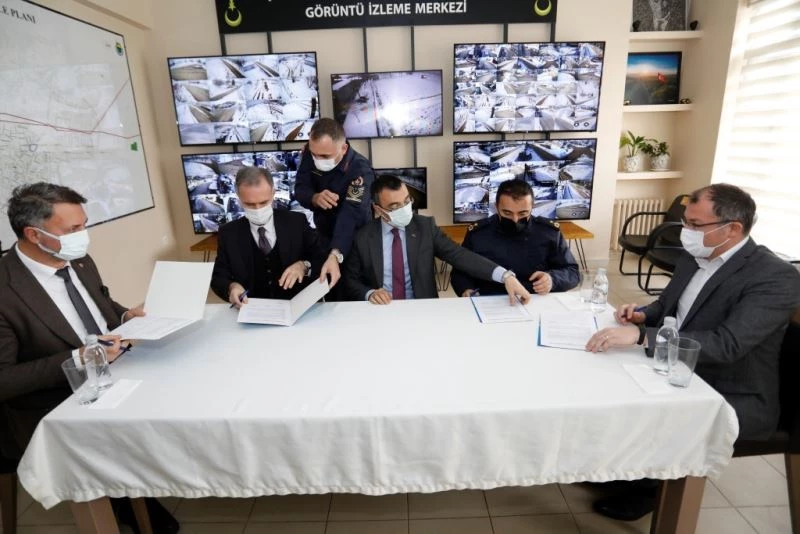 Kurşunlu’da güvenlik kamera sistemi  devreye girdi
