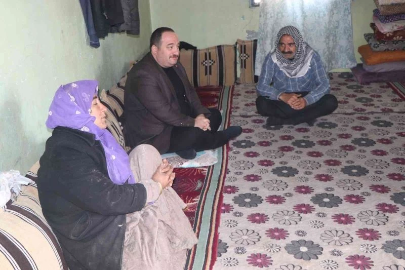 DEDAŞ’ın karanlıkta bıraktığı aileye belediye sahip çıktı
