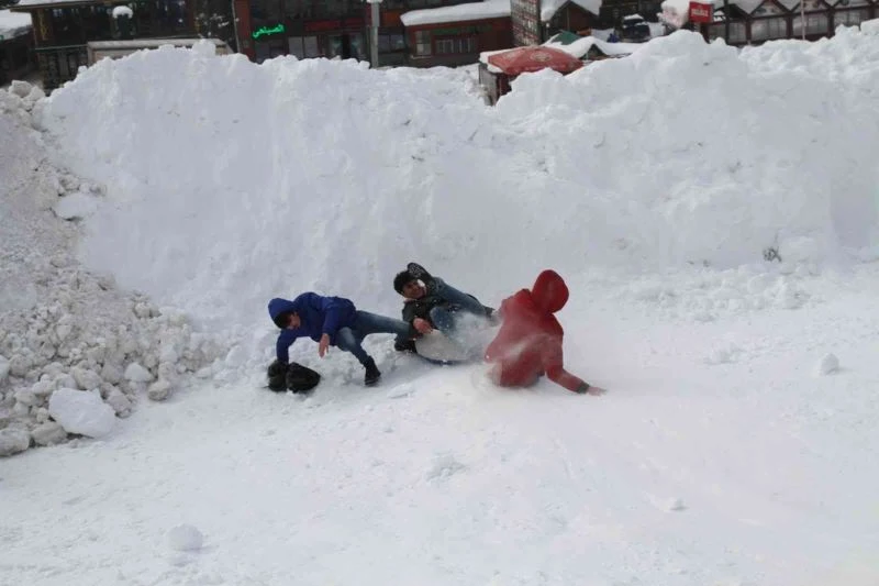 14. Ayder Kar Festivali renkli görüntülerle başladı
