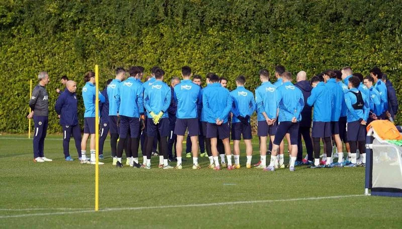 Fenerbahçe’den neşeli çalışma
