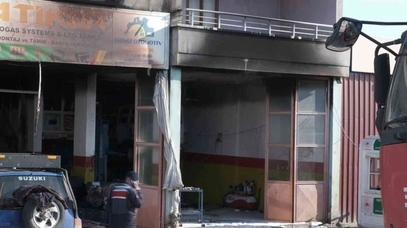 Oto tamircisinde LPG’li araç patladı, iş yeri alevler içinde kaldı
