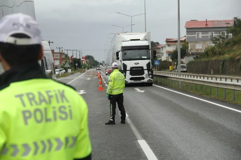 Ordu’da hız sınırını aşanlar radardan kaçamıyor
