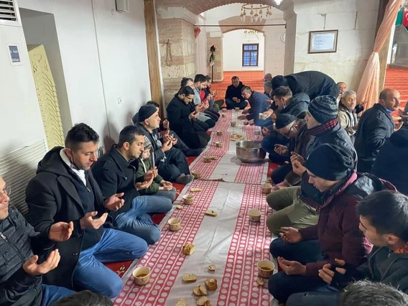 Küre’de sabah namazında camiler doldu
