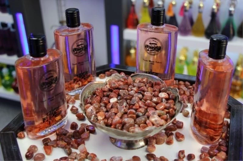 Mardin’de üretilen akik taşı kolonyasına Türkiye genelinde rağbet
