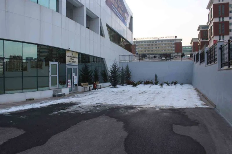 Site sakinleri, yönetici seçimlerinde oy çalma iddiasıyla birbirini bıçakladı
