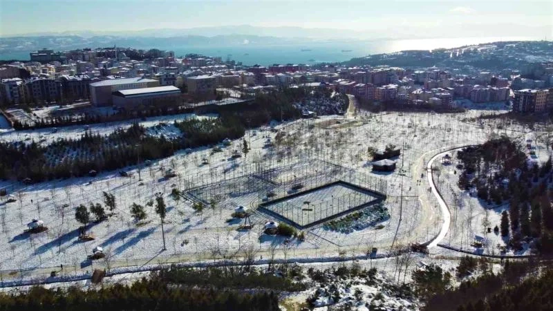 Karla kaplanan Tatlıkuyu Vadisi havadan görüntülendi
