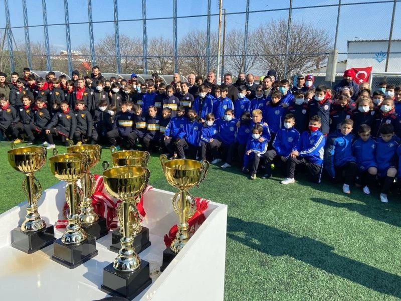 Özgür Attila Turnuvası’nda kazanan yine dostluk oldu
